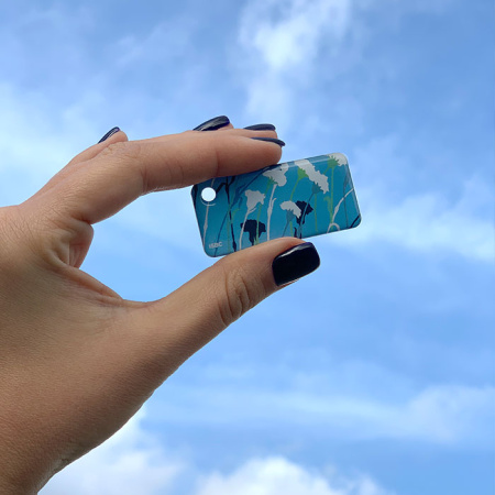 Брелок ISBC с функционалом карты "Тройка" "Городские джунгли; Гвоздика" арт. 121-21235