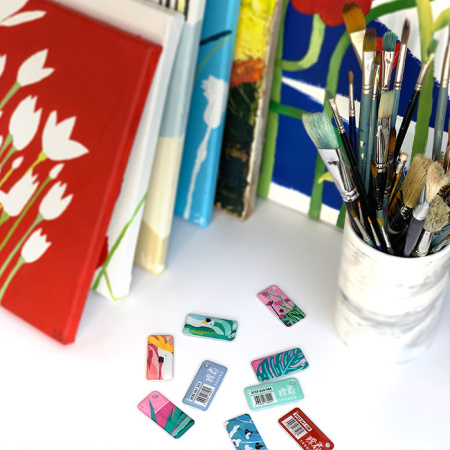 Брелок ISBC с функционалом карты "Тройка" "Городские джунгли; Гвоздика" арт. 121-21235